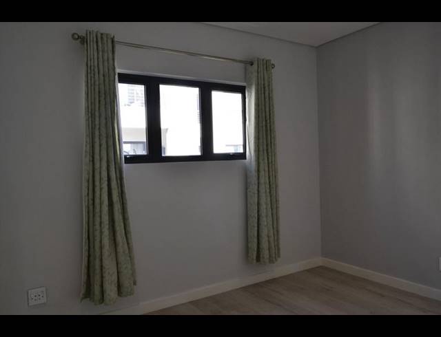 2 BEDROOM APARTMENT FOR SALE IN HYDE PARK